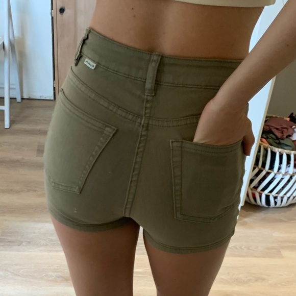 Billabong Women’s U Know Me high waist shorts green 24 - Picture 3 of 8